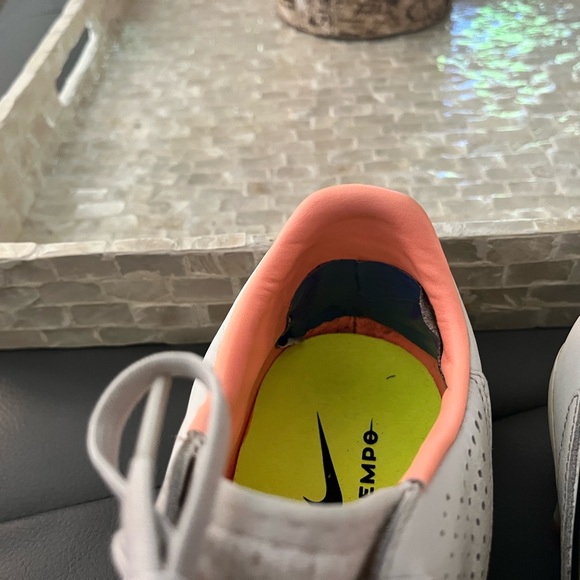 Men’s Nike Tiempo soccer cleats size 10.5 coconut color. Excellent condition. - Picture 6 of 6